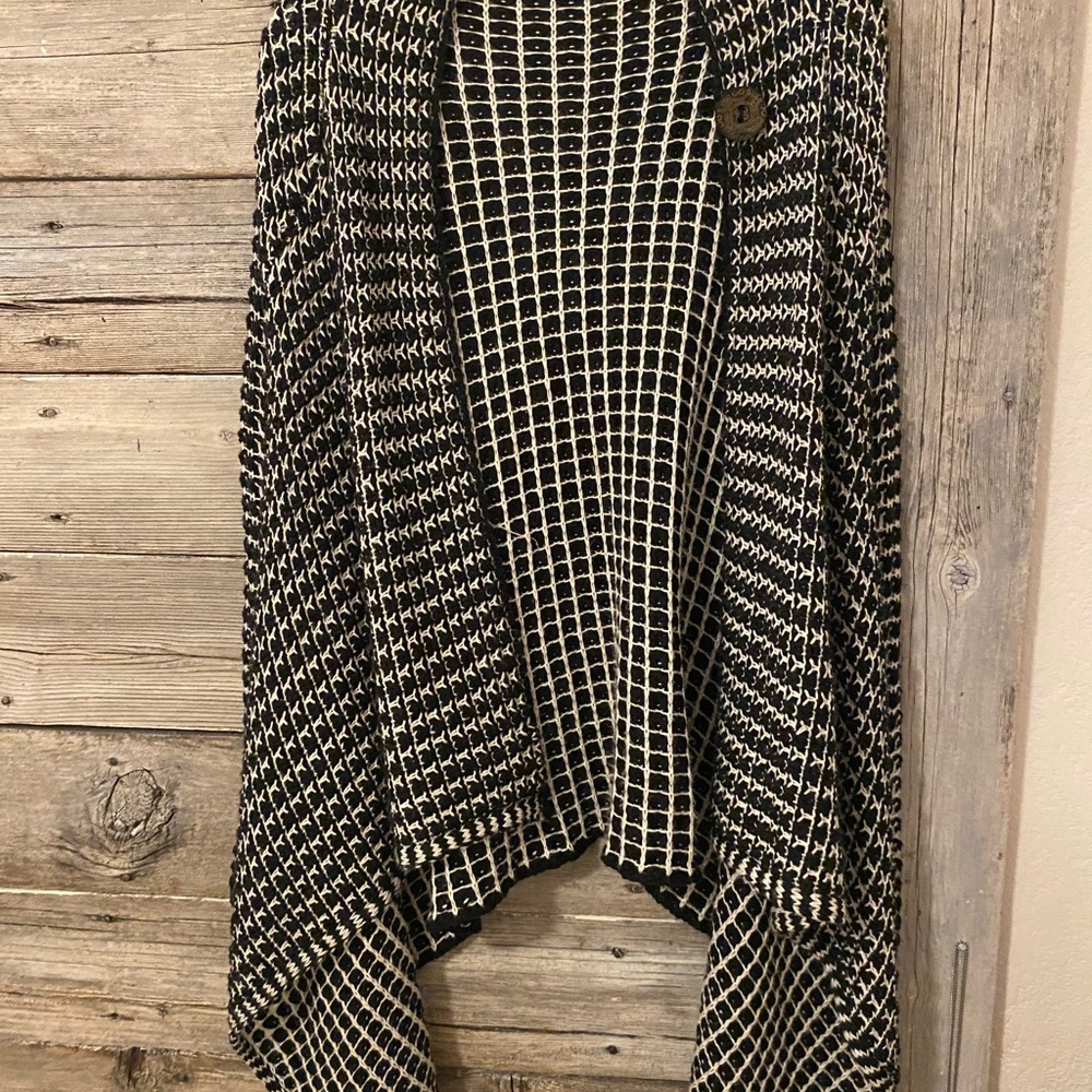 Chic Black and White Knit Cardigan